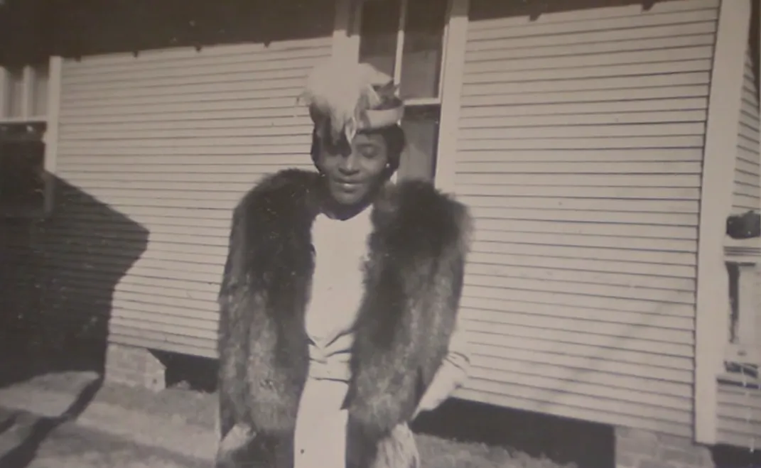 Elizabeth Francis at about 20 years old